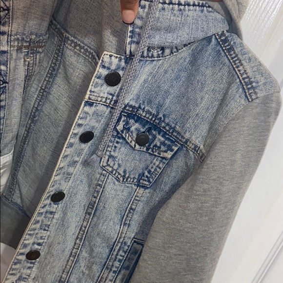 Jean Jacket ! - Picture 2 of 9